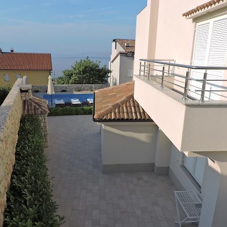 Apartments Villa Residenca Novi Vinodolski Eksteriør bilde