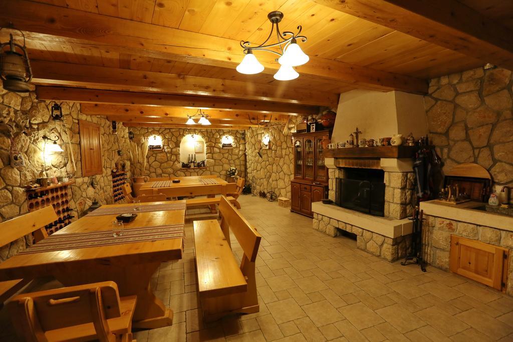 Apartments Villa Residenca Novi Vinodolski Rom bilde