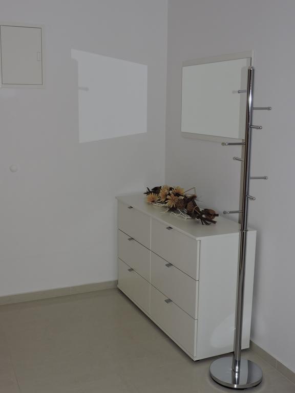 Apartments Villa Residenca Novi Vinodolski Eksteriør bilde